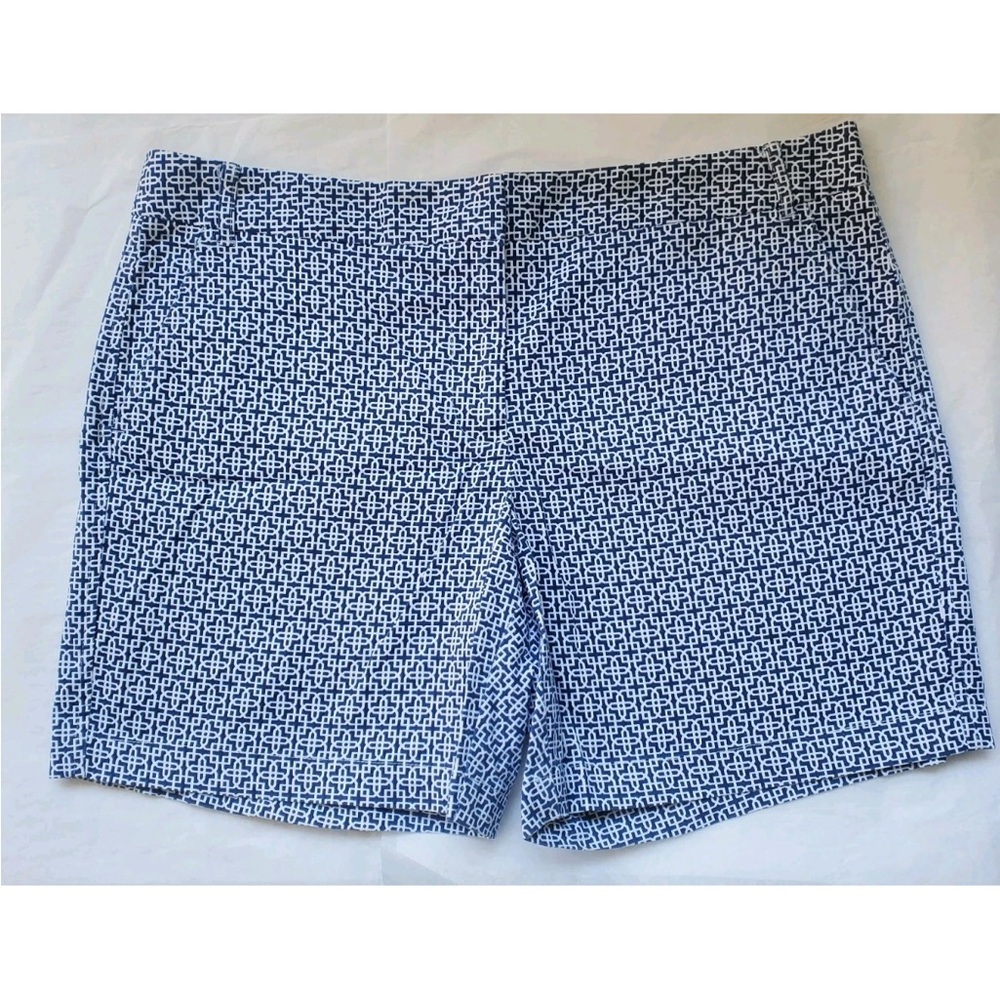 COUNTERPARTS GEOMETRIC SHORTS
